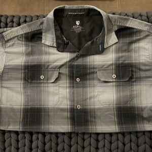 Men’s Kuhl short sleeve shirt XL